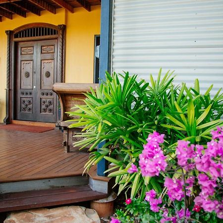 The Courthouse Bed & Breakfast Broome Exteriör bild