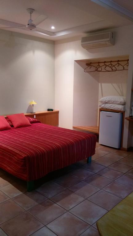The Courthouse Bed & Breakfast Broome Exteriör bild