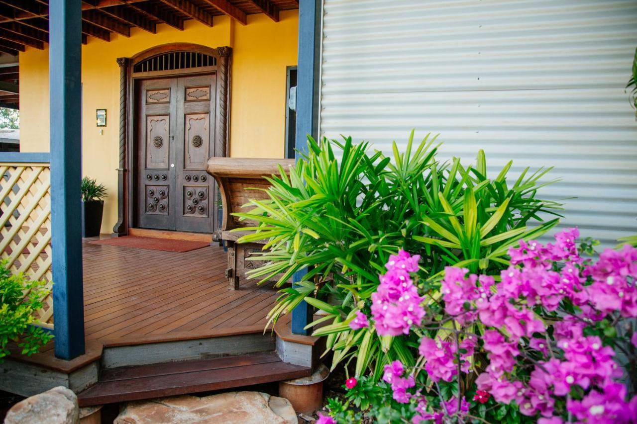 The Courthouse Bed & Breakfast Broome Exteriör bild